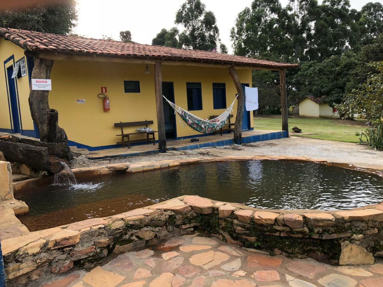 Pousada Vale Dos Canteiros Сан-Жуан-Батиста-ду-Глория Экстерьер фото